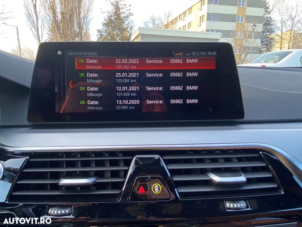 BMW Seria 5 520d AT - 13