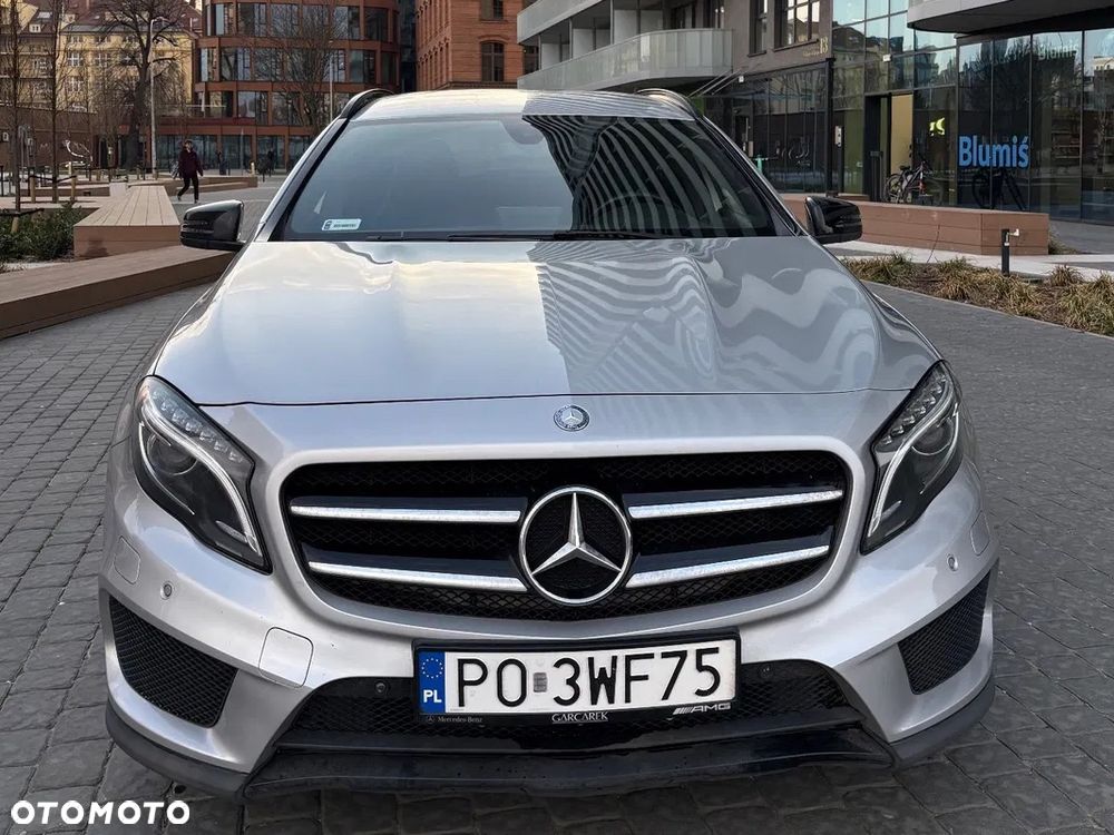 Mercedes-Benz GLA 200 7G-DCT AMG Line - 3