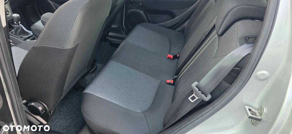 Fiat Punto 1.2 Young - 21