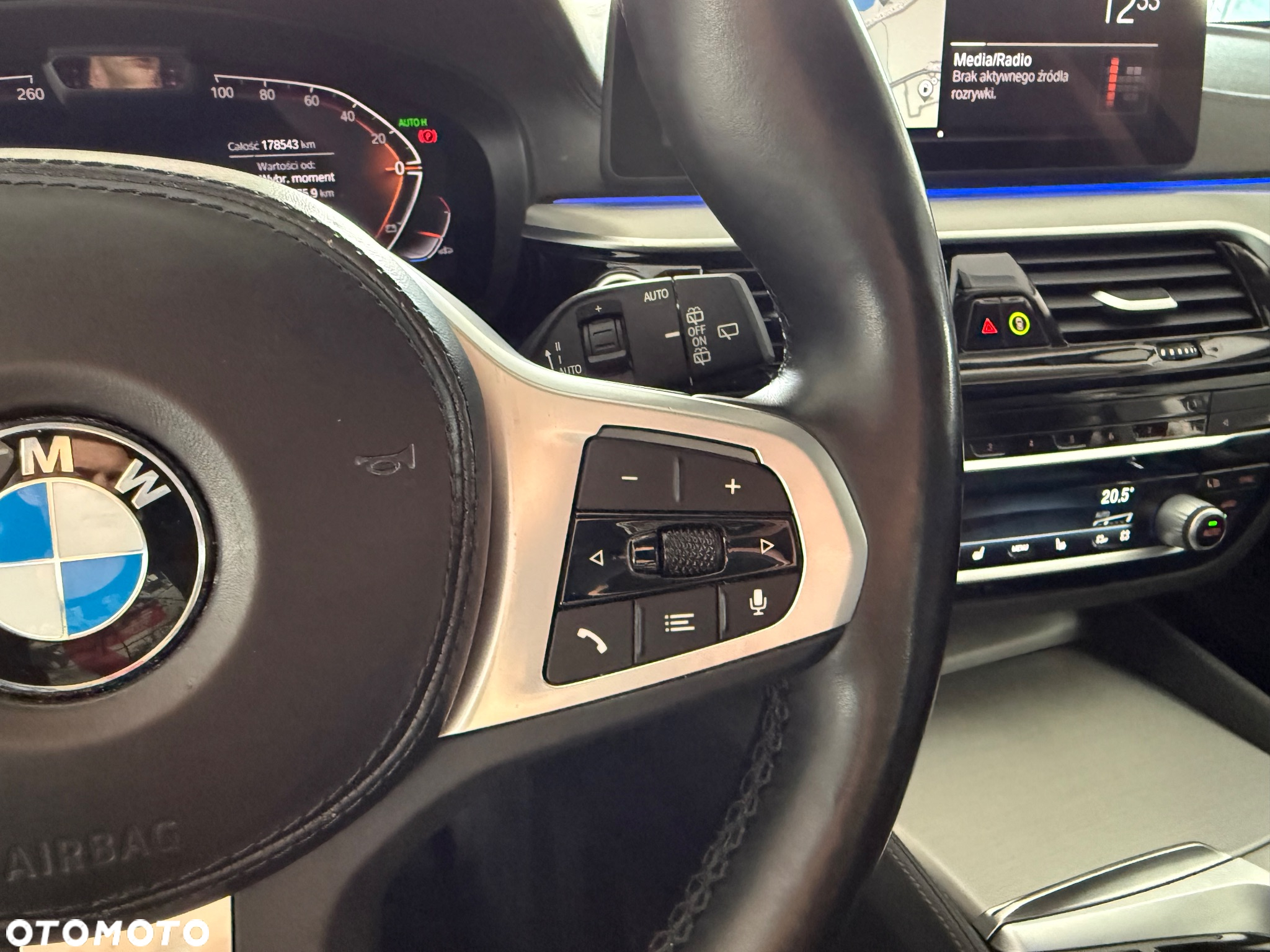 BMW Seria 5 - 29