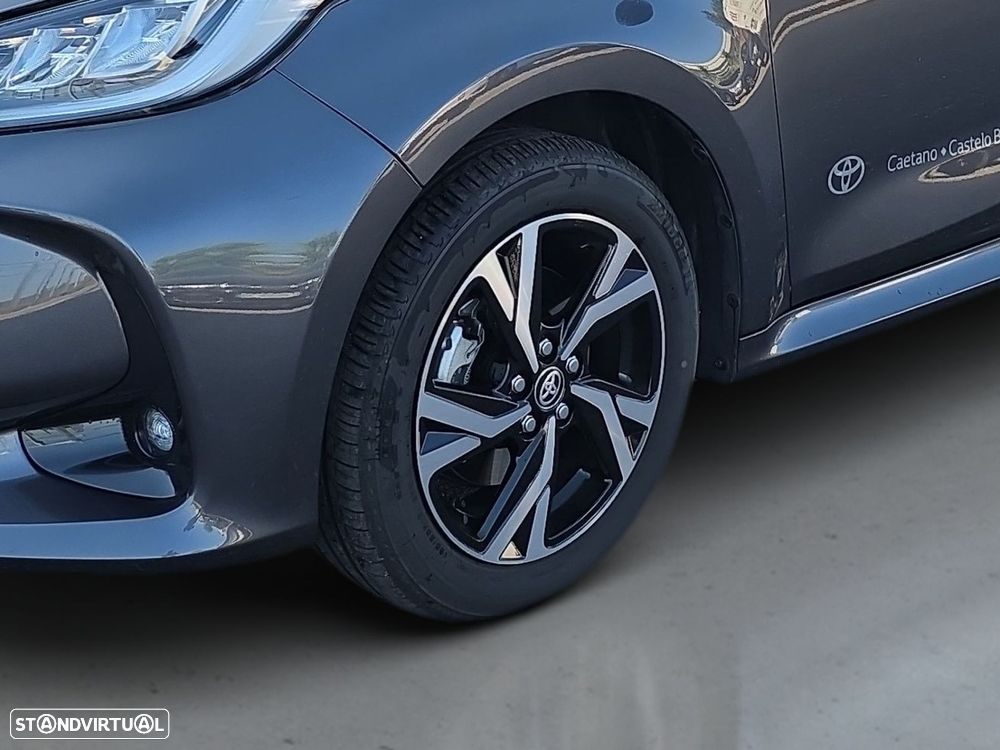 Toyota Yaris - 12