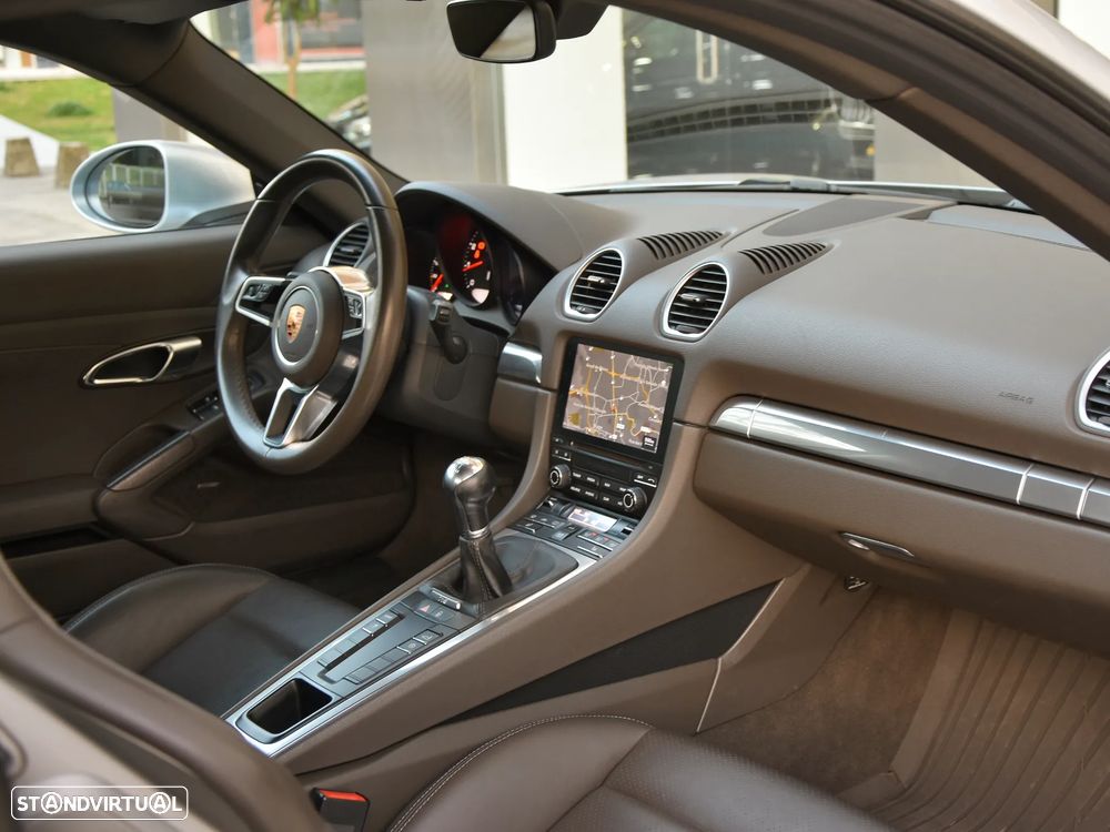 Porsche 718 Cayman 2.0T - 20