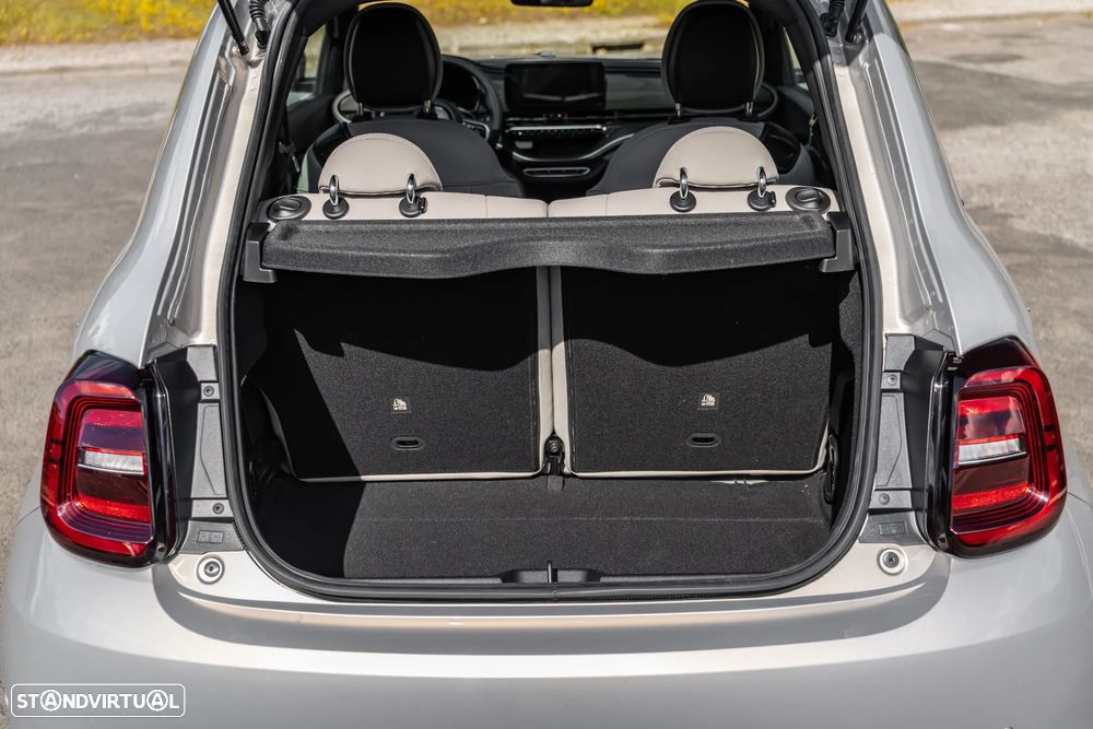 Fiat 500e 42 kWh Giorgio Armani Collector´s Edition - 11