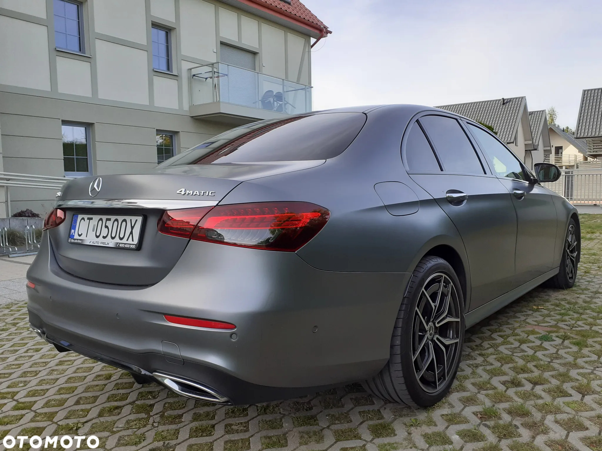 Mercedes-Benz Klasa E - 9
