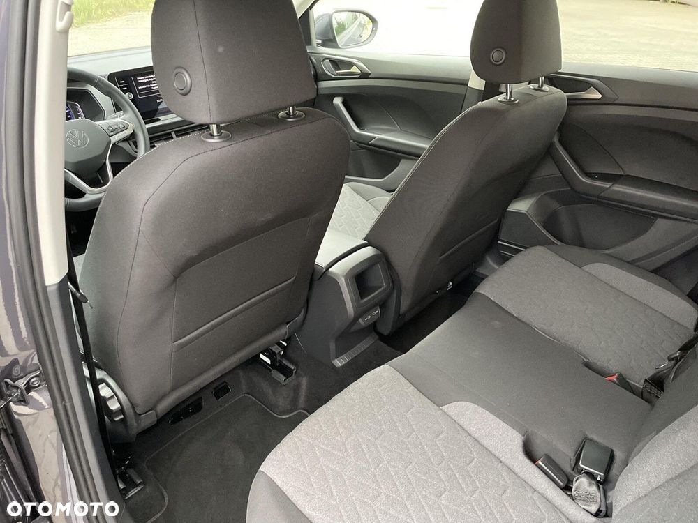 Volkswagen T-Cross - 28