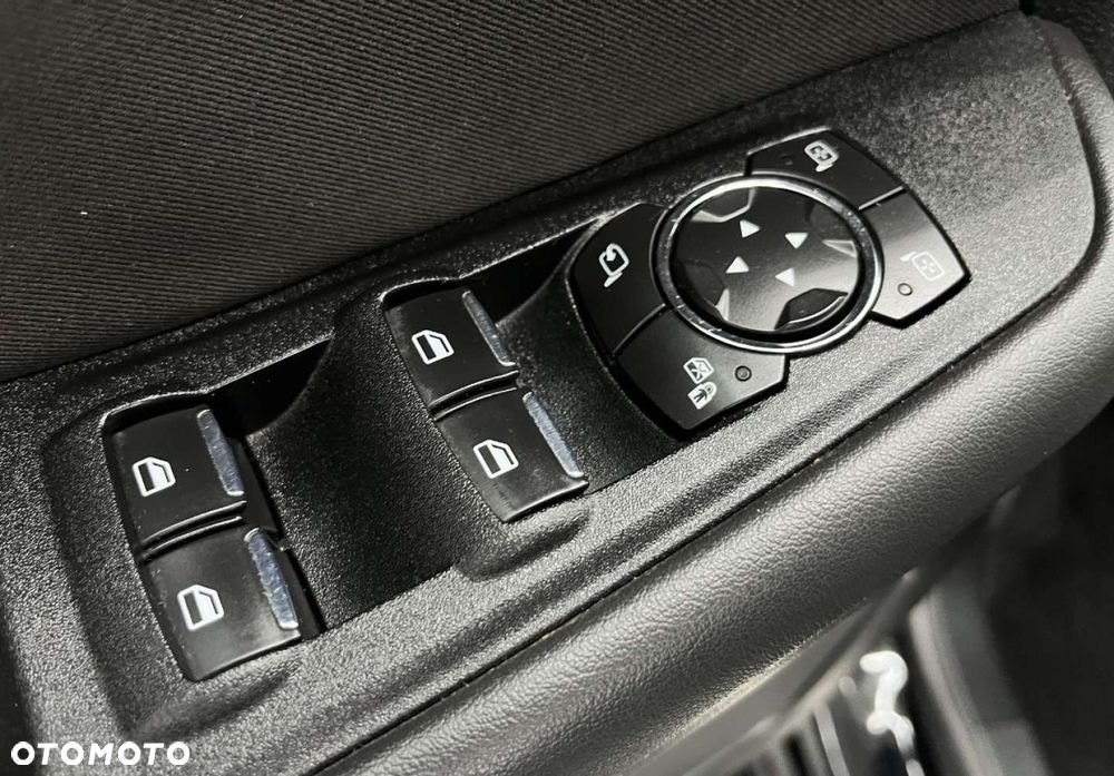 Ford S-Max - 29