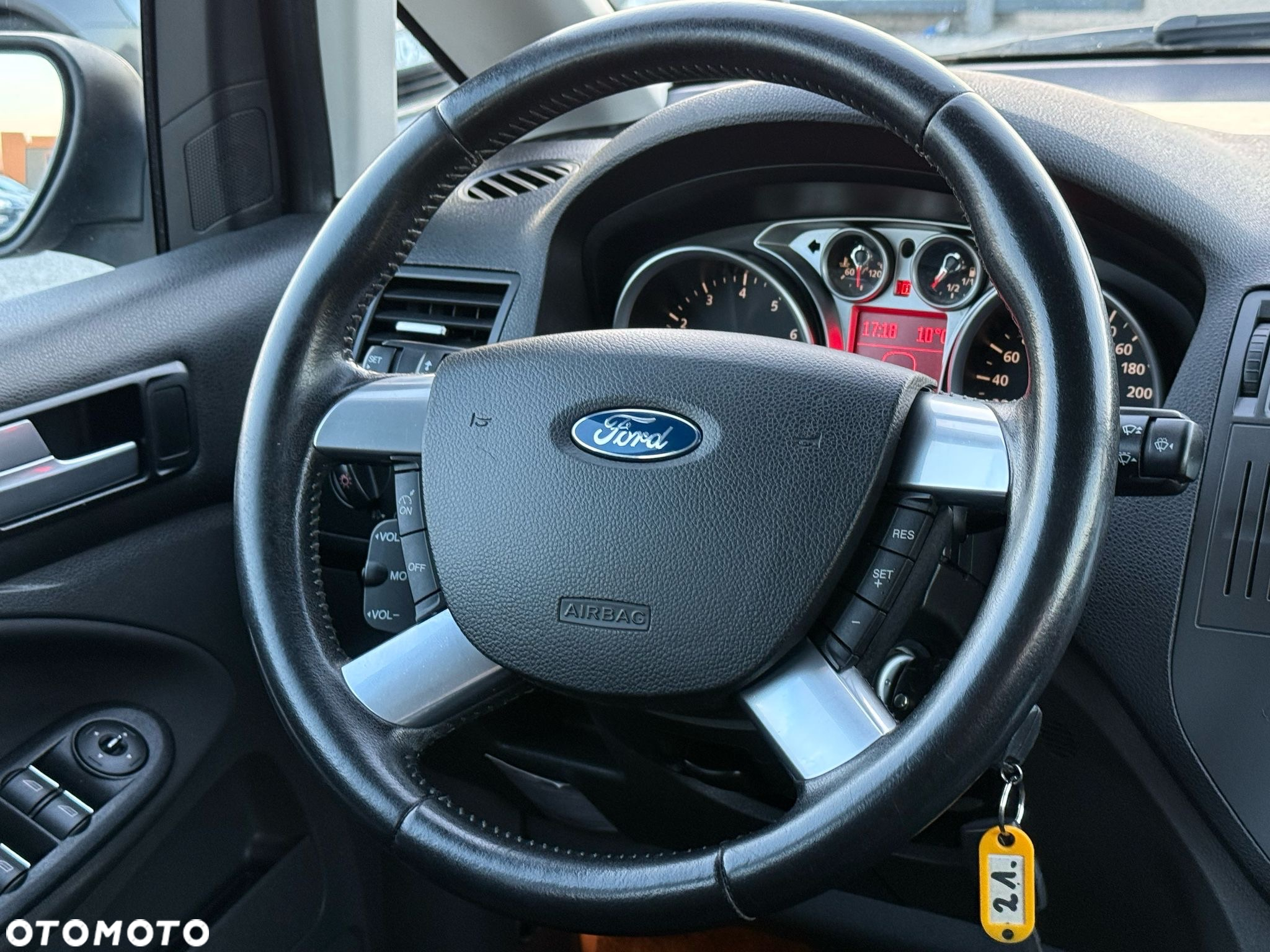 Ford C-MAX 2.0 Ghia - 24