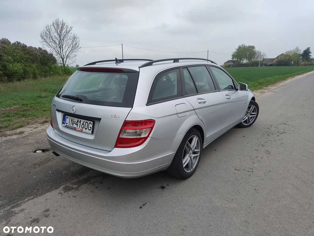 Mercedes-Benz Klasa C 200 CDI BlueEff Elegance - 4