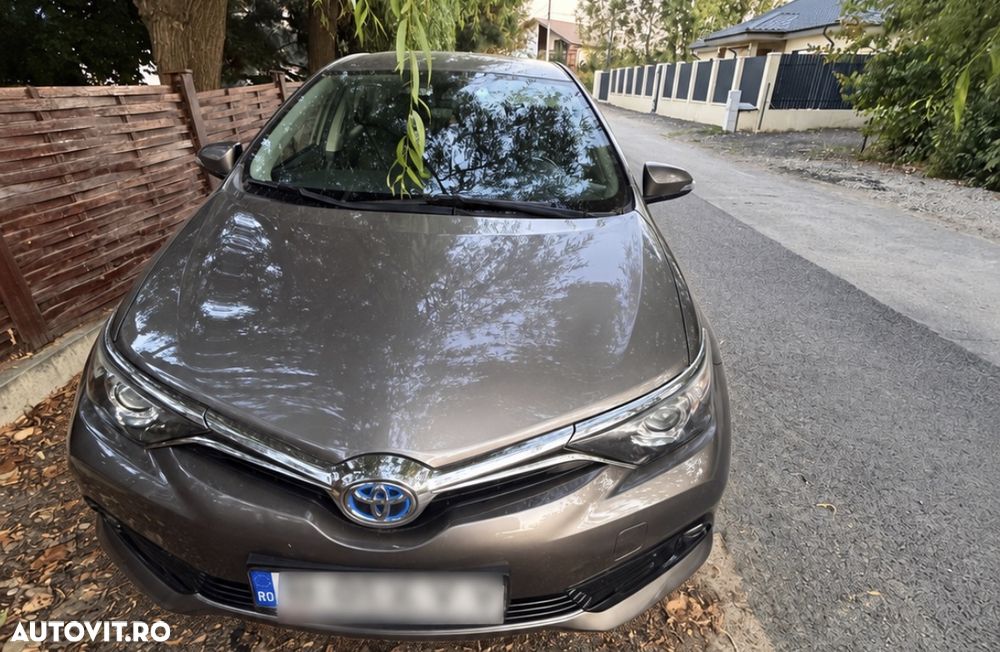Toyota Auris - 1
