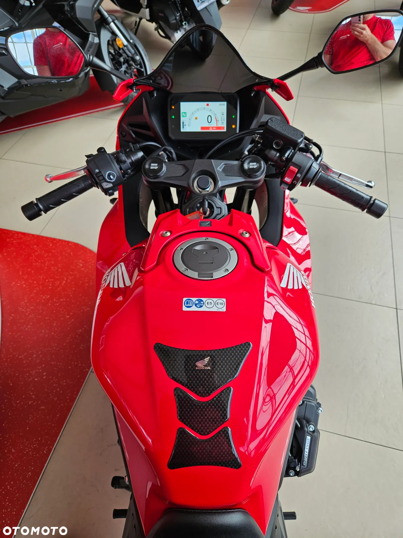 Honda CBR - 16