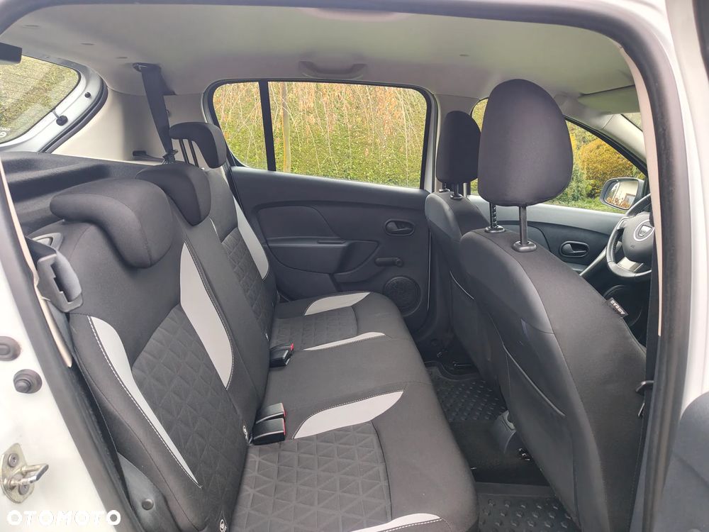 Dacia Sandero TCe 90 Celebration - 13