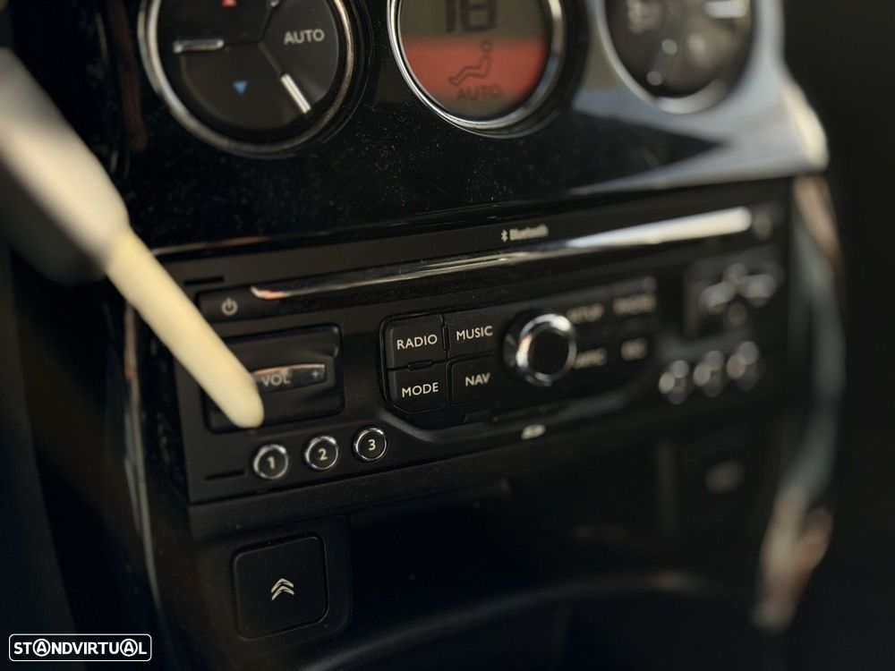Citroën DS3 1.6 e-HDi Airdream Sport Chic - 21