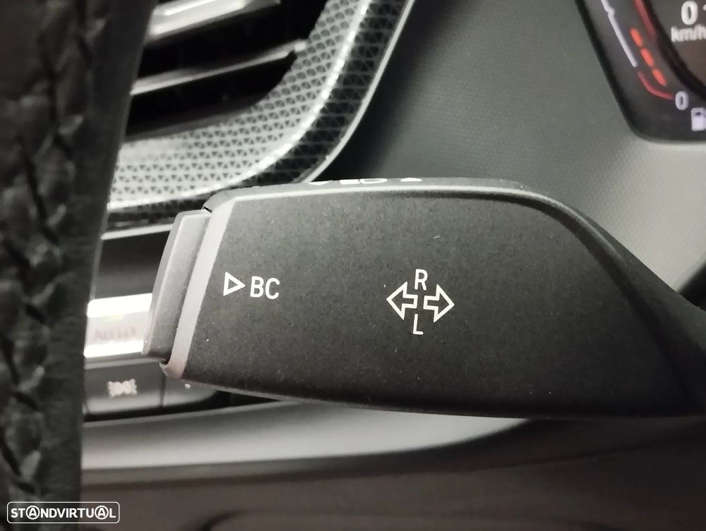 BMW 116 d Pack Desportivo M - 22