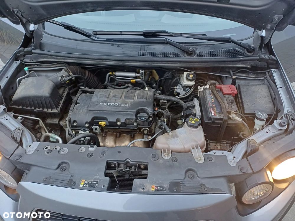 Chevrolet Aveo 1.2 LT - 13