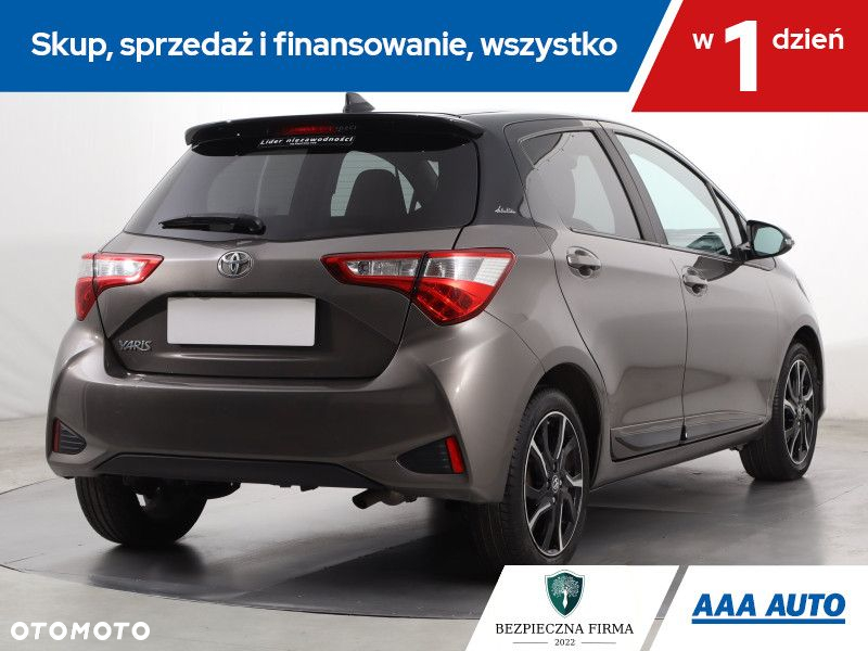 Toyota Yaris - 6