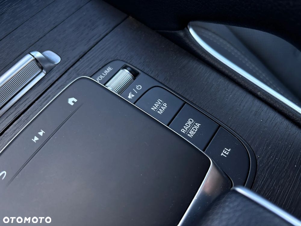 Mercedes-Benz GLE - 38