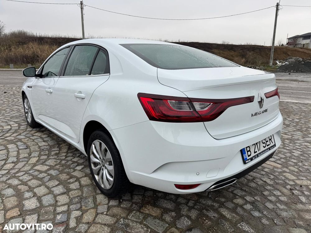 Renault Megane TCe 140 EDC GPF Zen - 17