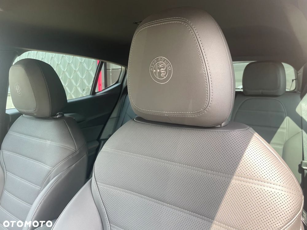 Alfa Romeo Tonale 1.6 JTD T4 Veloce DCT - 8