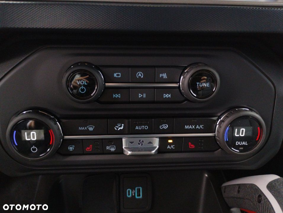 Ford Bronco - 19