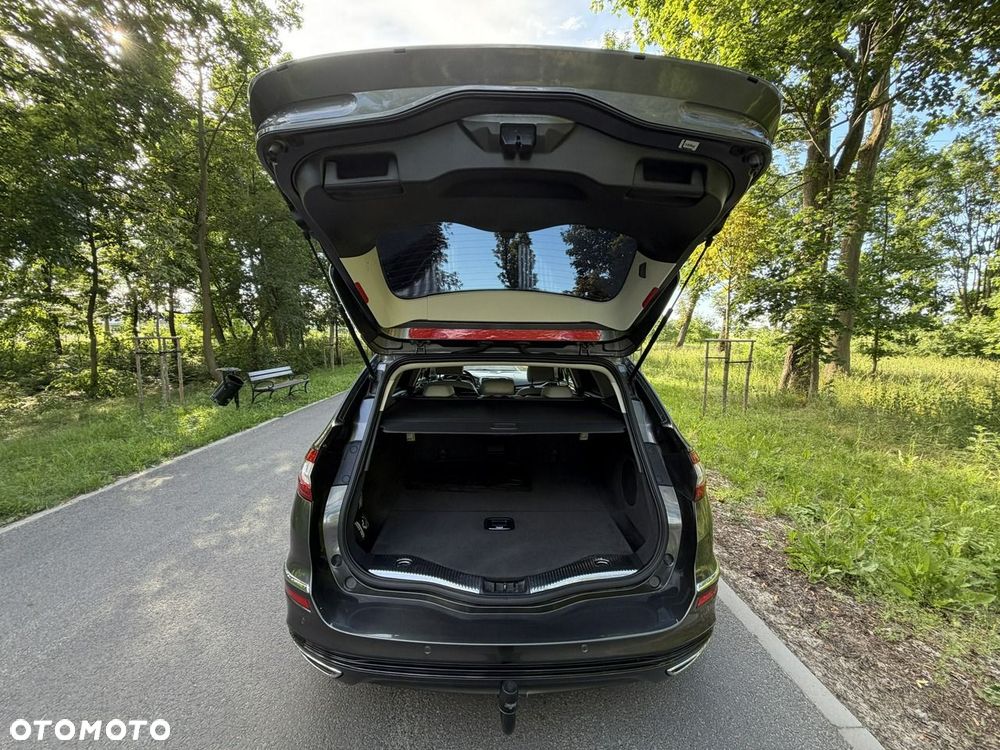 Ford Mondeo - 23