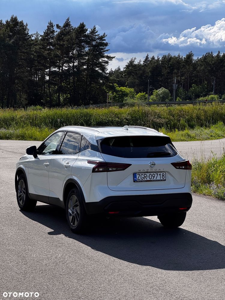 Nissan Qashqai 1.3 DIG-T Acenta DCT - 6