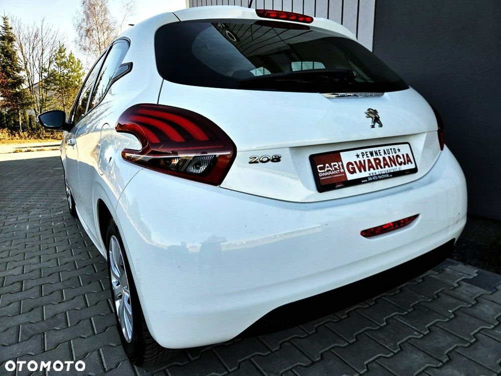 Peugeot 208 - 5