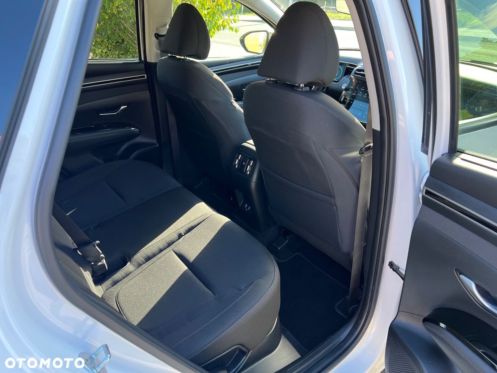 Hyundai Tucson 1.6 T-GDi HEV 2WD Advantage - 33