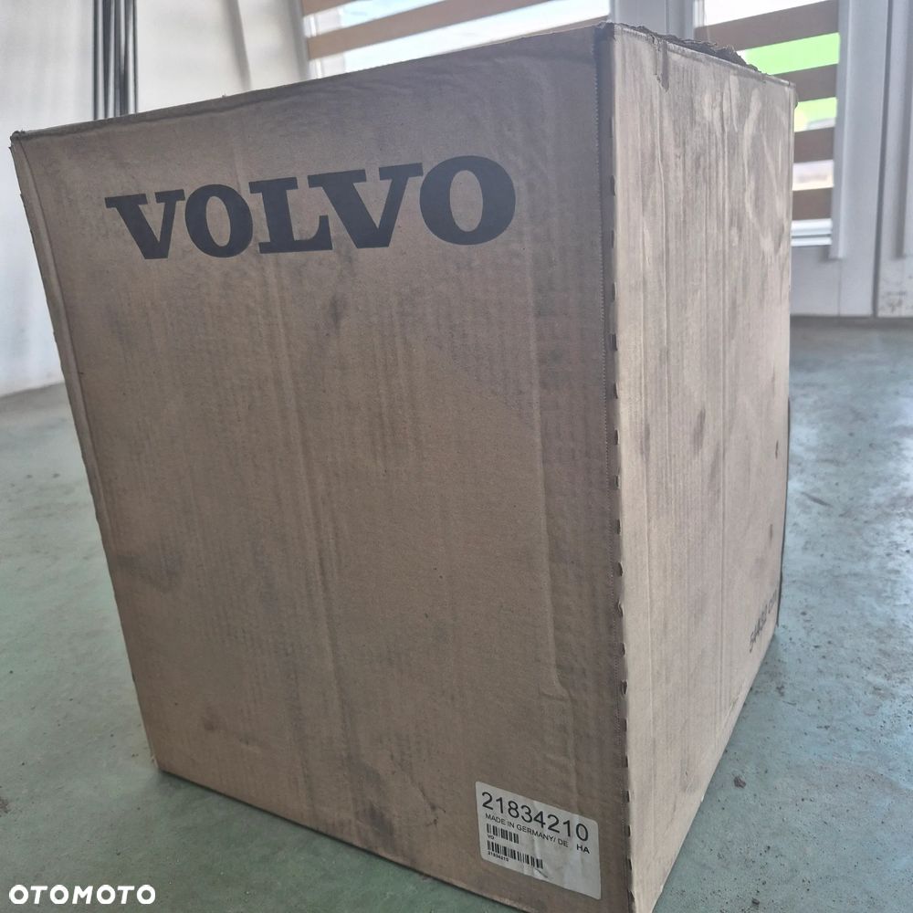 Filtr powietrza Volvo FH13 FH16 FH12  VOLVO 21834210 3162322 - 4