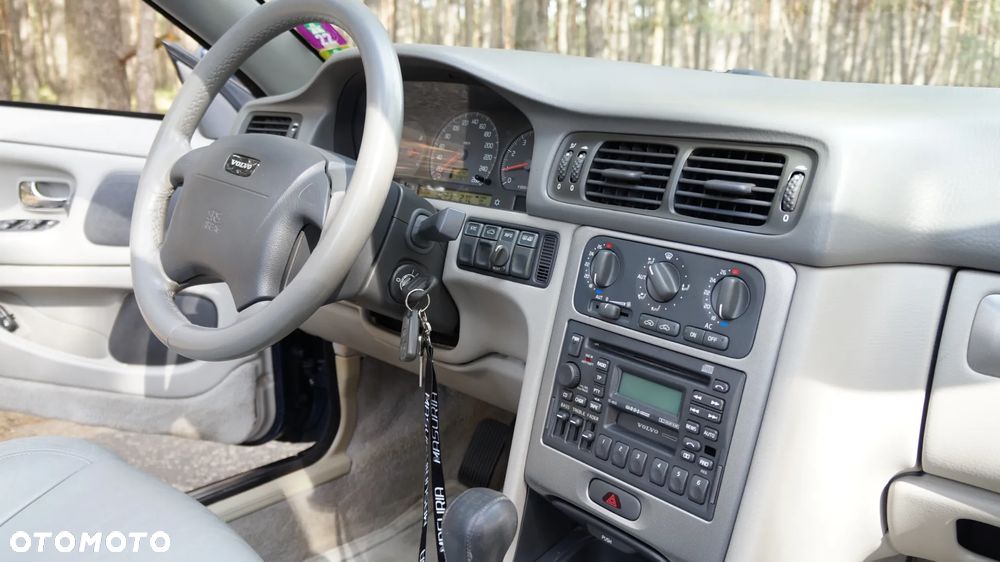 Volvo C70 2.0T - 16