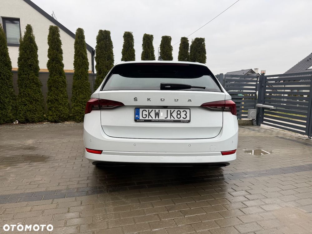 Skoda Octavia 2.0 TDI DSG Style - 3