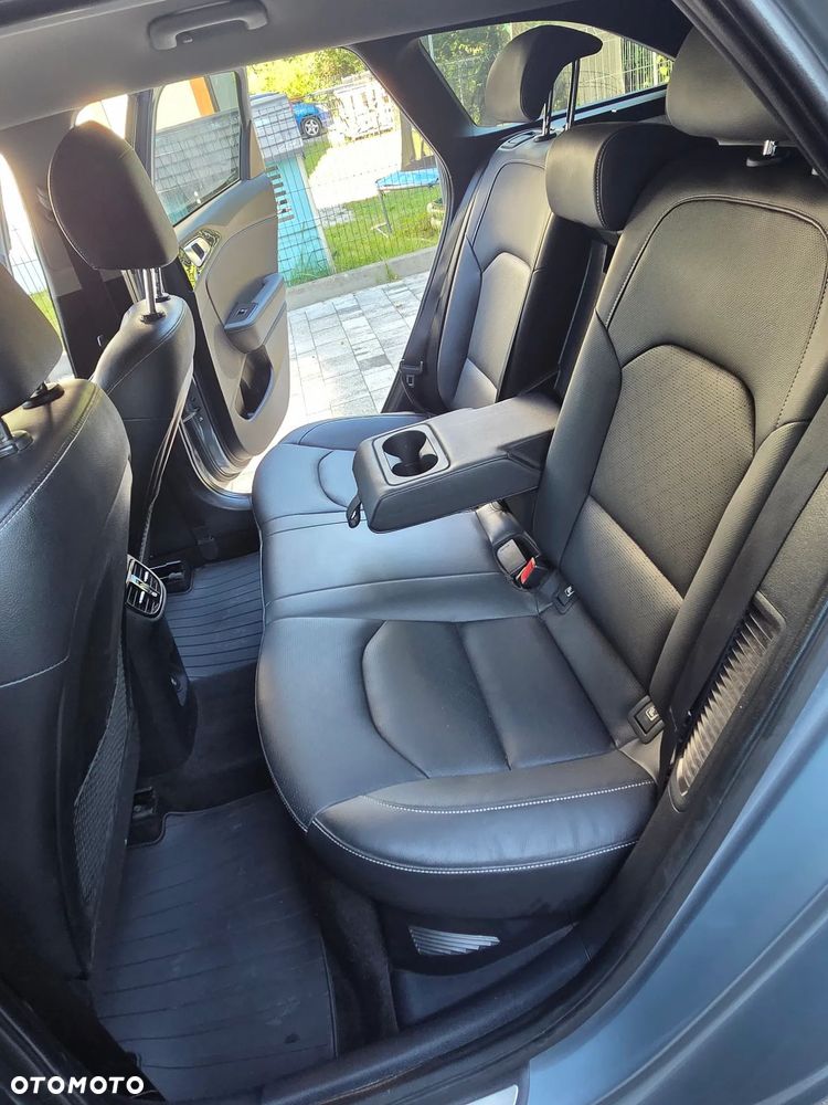 Kia Ceed - 10