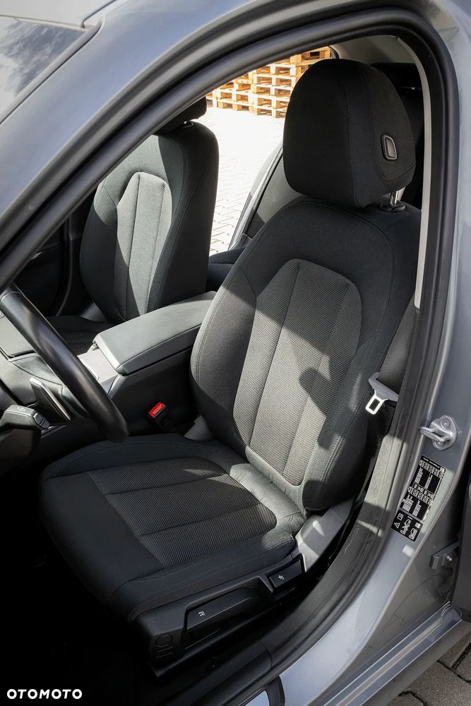 BMW Seria 3 320d xDrive - 17