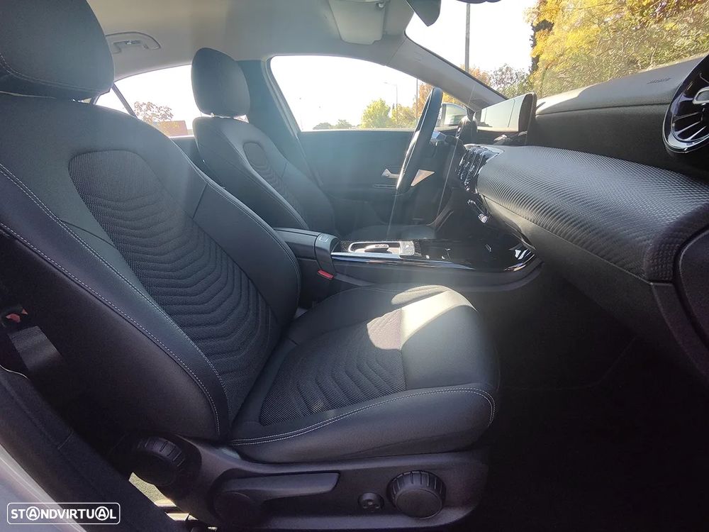 Mercedes-Benz A 200 Standard - 11