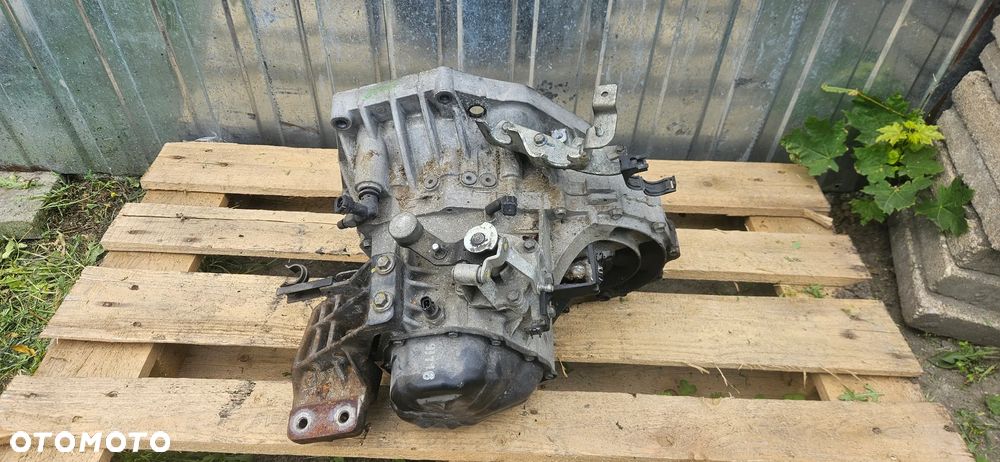 Skrzynia biegów Suzuki Swift IV lift 1,3 DDIS - 2
