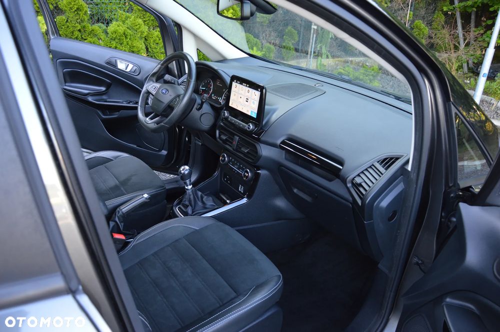 Ford EcoSport - 32
