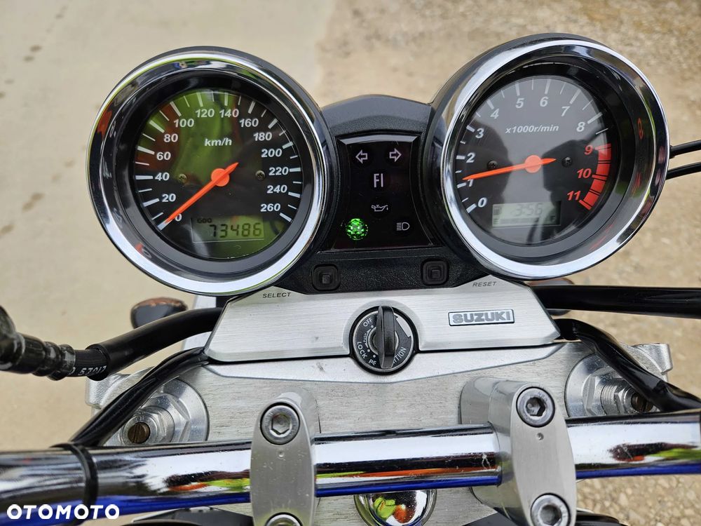 Suzuki GSX - 25