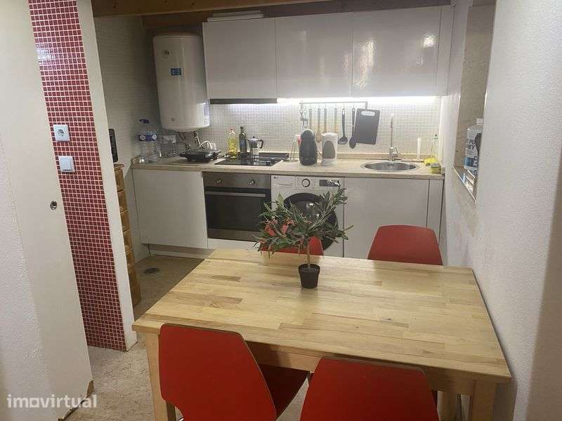 Apartwmnto T1 - duplex - Grande imagem: 5/12