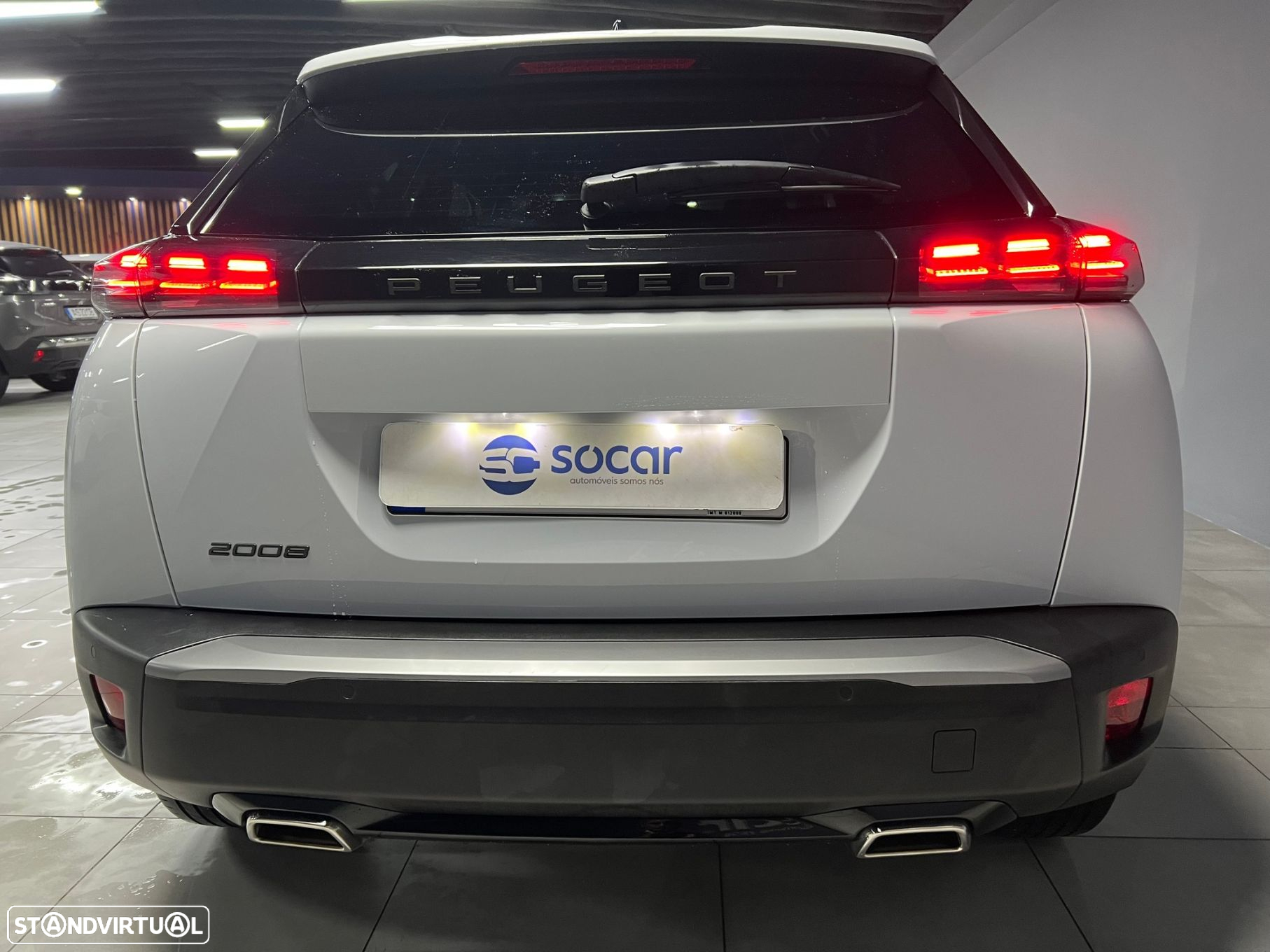 Peugeot 2008 1.2 PureTech Allure Pack EAT8 - 13
