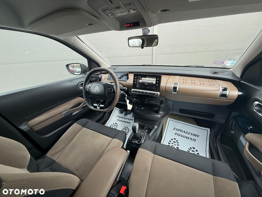 Citroën C4 Cactus 1.2 PureTech Shine S&S - 26