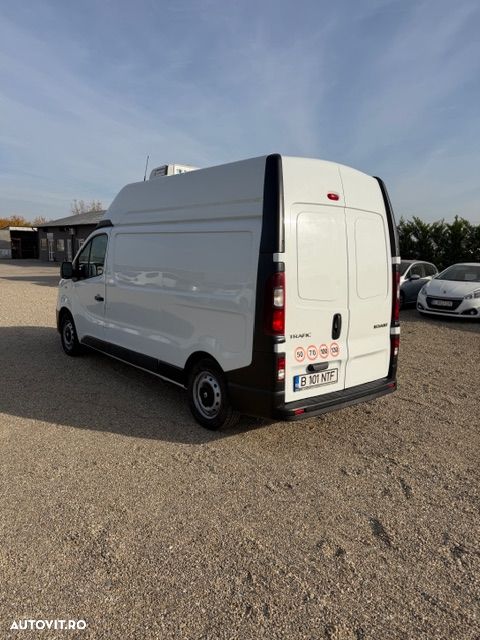 Renault TRAFIC - 8