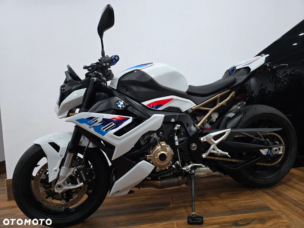 BMW S - 30