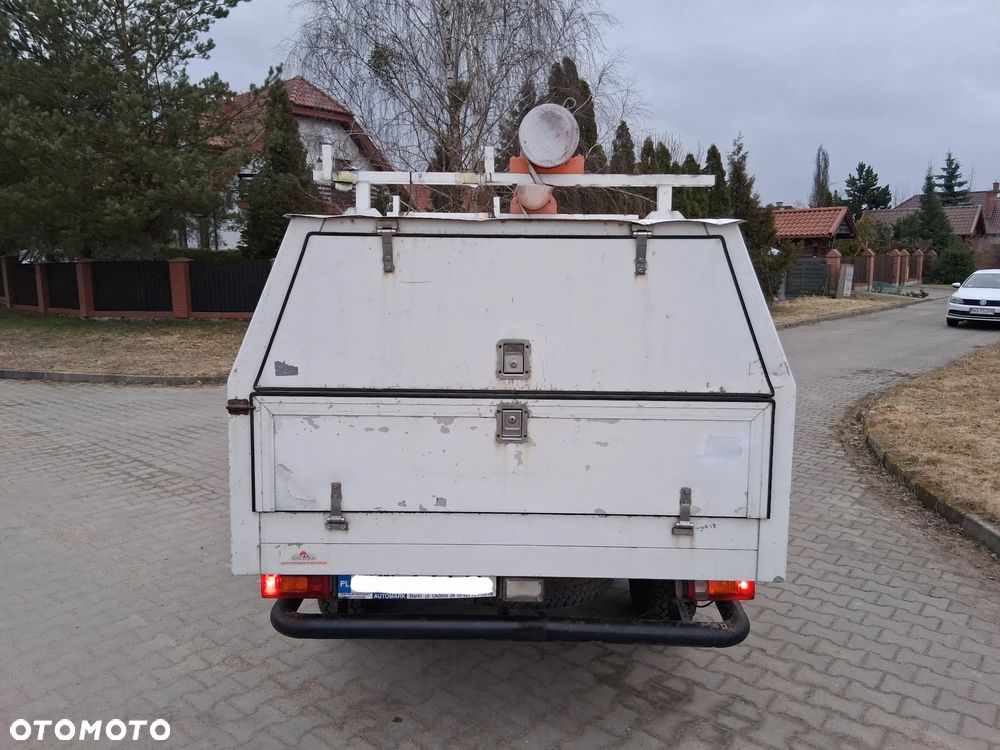 Ford Ranger 2.5 TDCi EC XLT 1 - 15