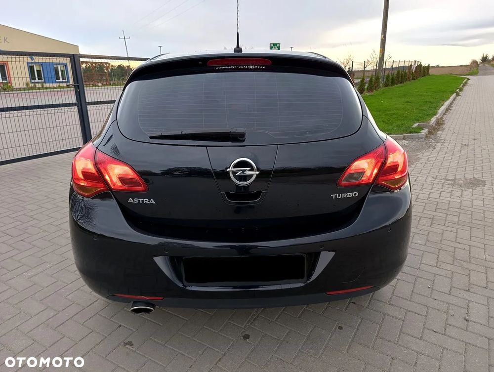 Opel Astra 1.4 Turbo Design Edition - 14