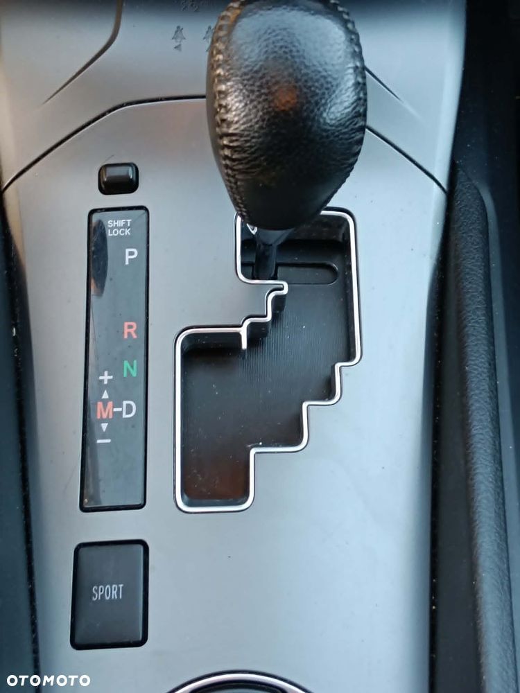 Toyota Avensis 2.0 Premium MS - 13