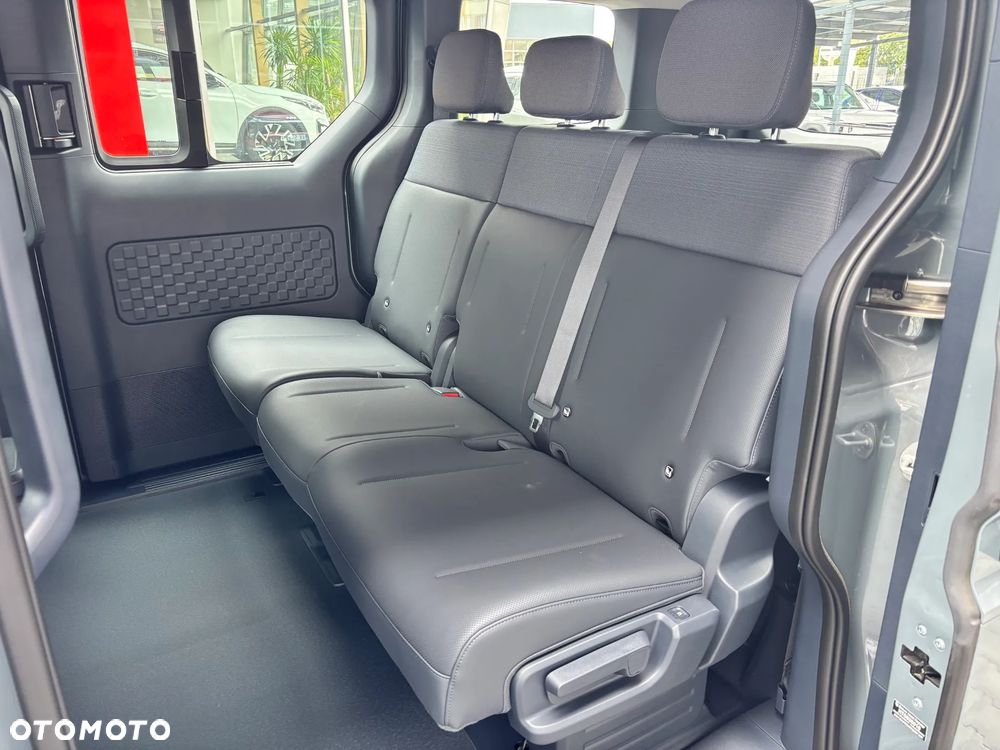 Kia PV5 - 14