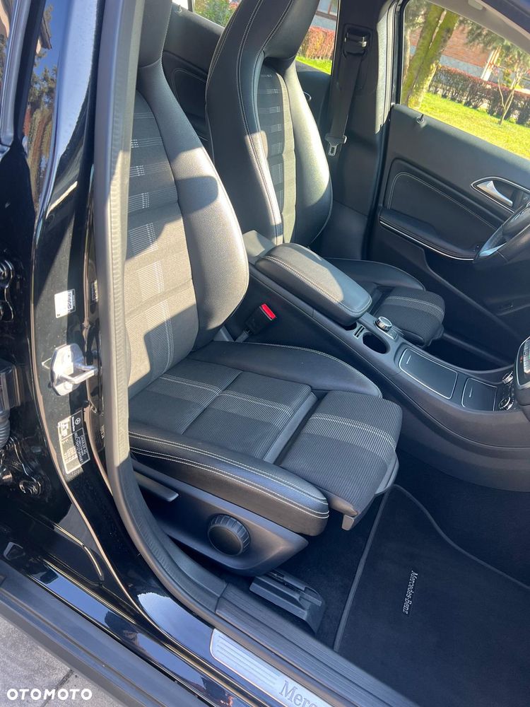 Mercedes-Benz GLA 180 d 7G-DCT Peak Edition - 18