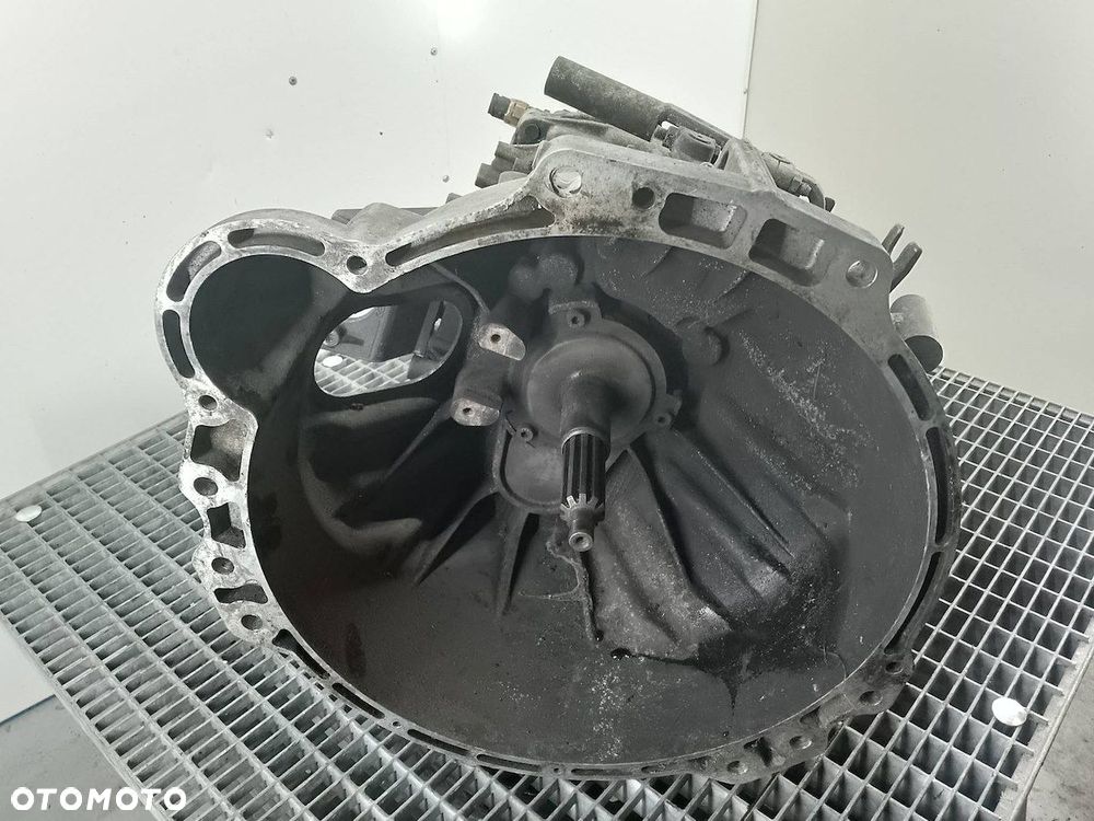 SKRZYNIA BIEGÓW MANUALNA IVECO DAILY III 6S380 3.0 HPI - 1