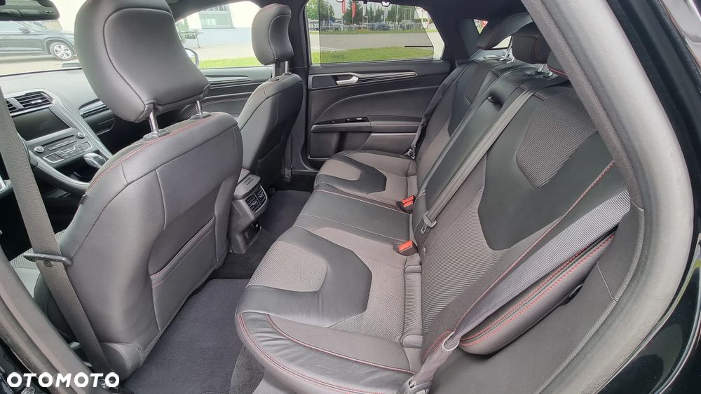 Ford Mondeo 2.0 EcoBoost ST-Line X - 18