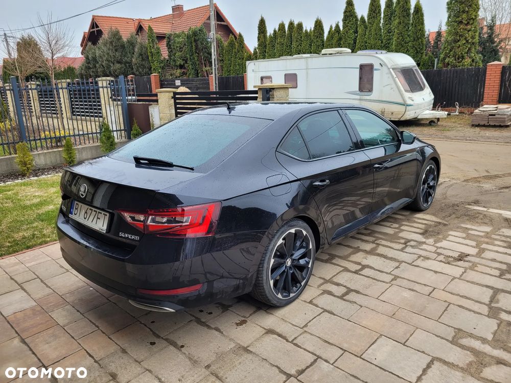 Skoda Superb 2.0 TDI Sportline DSG - 6