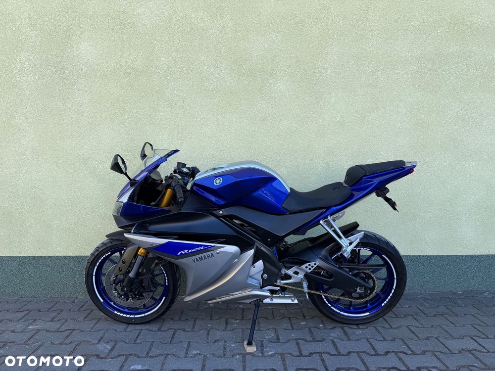 Yamaha YZF - 24